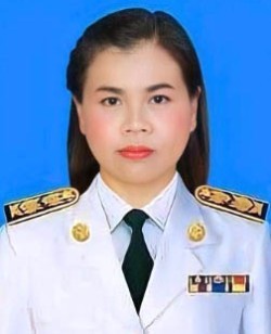 นางนฤพัณ สุระพิน